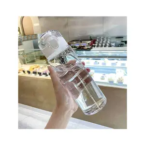 780ml Sports Straw Water Bottle - Large Capacity, High-Value Plastic Cup for Girls - Ideal Gift for Mom