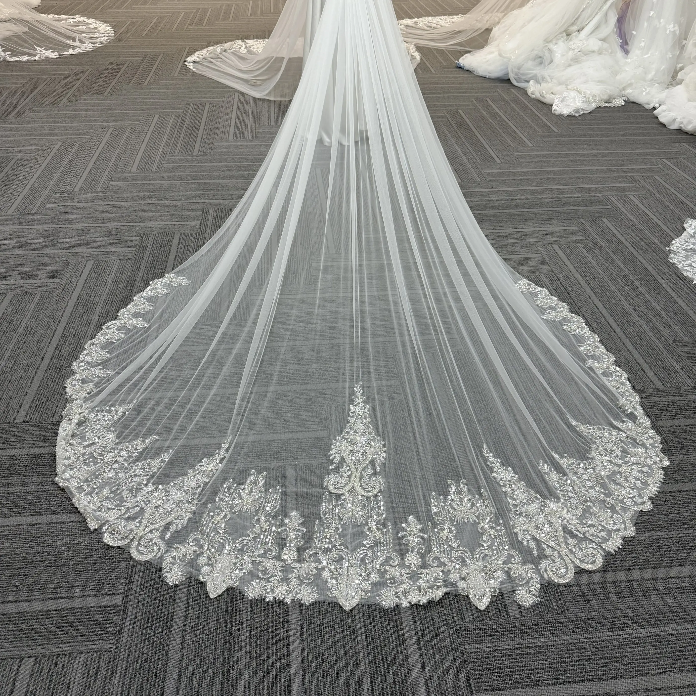 custom veil for Lillian：Cathedral-ivory-comb
