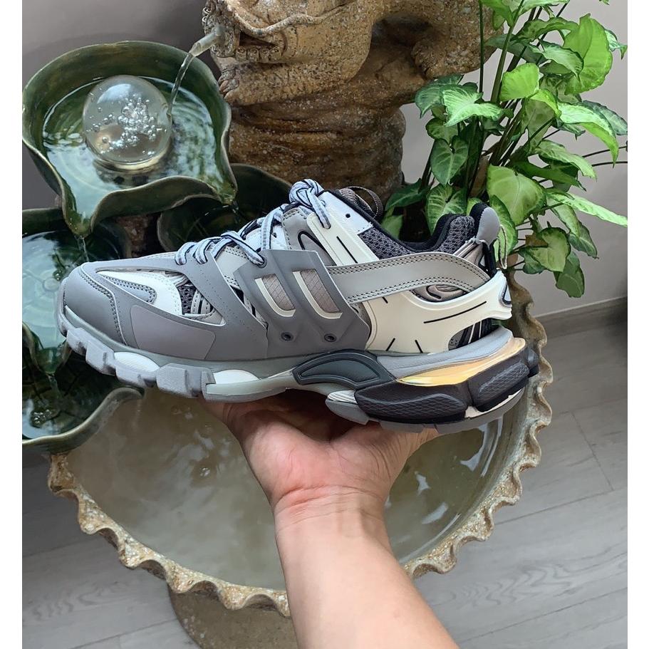 Couple boot Casual Shoes Breathable 3.0 track Plat Dad Shoes with LED Comfortable and luxurious sneakers  shoes