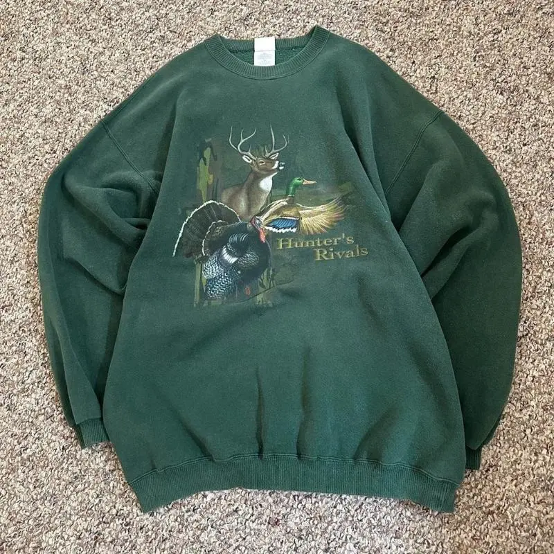 Green Vintage 90s Crewneck Sweatshirt Nature Deer Hunting Streetwear