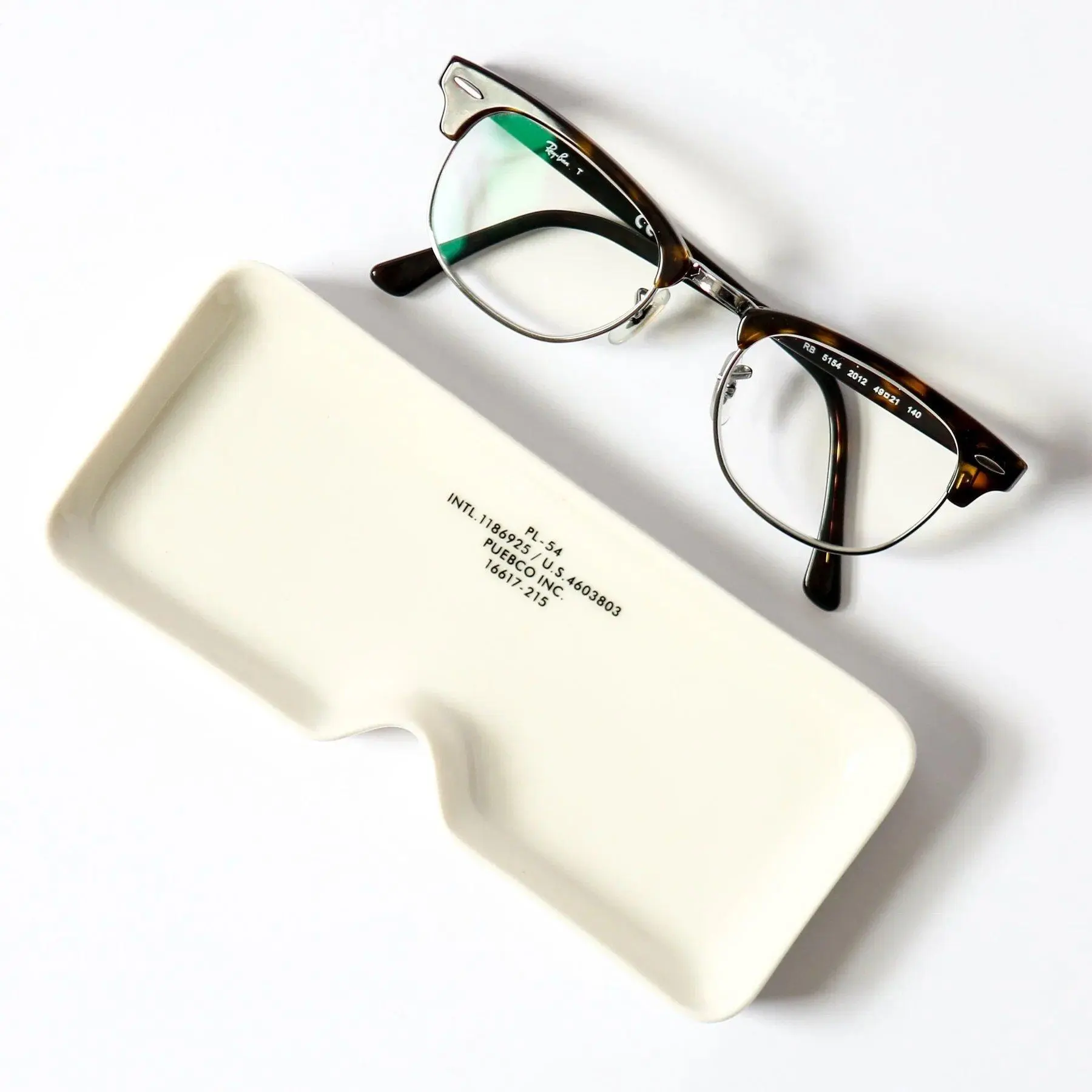 Vintage Ceramic Glasses Tray - Minimalist Decorative Holder with Glazed Lettering, Smooth Finish, No Closure, Simple Design, 3 in. x 7 in. x 1 in. Eyewear Accessory, Eyeglasses, H 3 In. X W 7 In. X D 1 In., H 3Xw 7Xd 1"