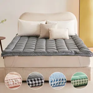 Lakora 900GSM Mattress Protector, Ultra Soft, Warm and Breathable All-Season Mattress Pad with Hypoallergenic Quilted Fiberfill, Foldable Design, Machine Washable and Durable Comfort for Bedrooms, Dorms, Apartments