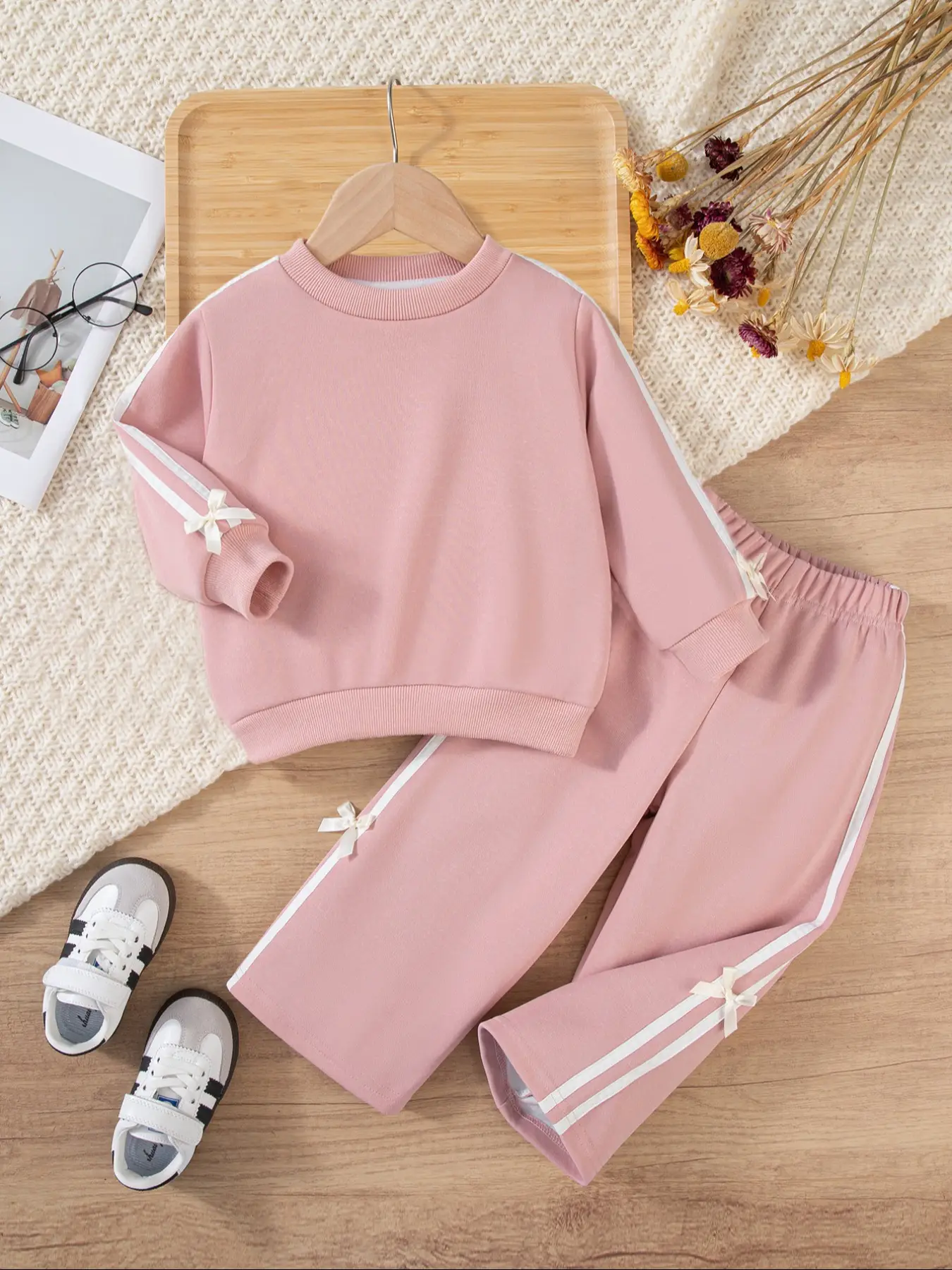 2pcs girls' solid-color set autumn and winter bow long-sleeved hoodie and wide-leg trousers cute and casual girl baby round-neck pullover top and trou