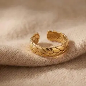 Amtikiss Hypoallergenic Gold Plated Cuban Ring Nickel Free Stainless Steel Jewelry for Sensitive Skin Unisex Adjustable Fit Water Resistant exquisite elegance