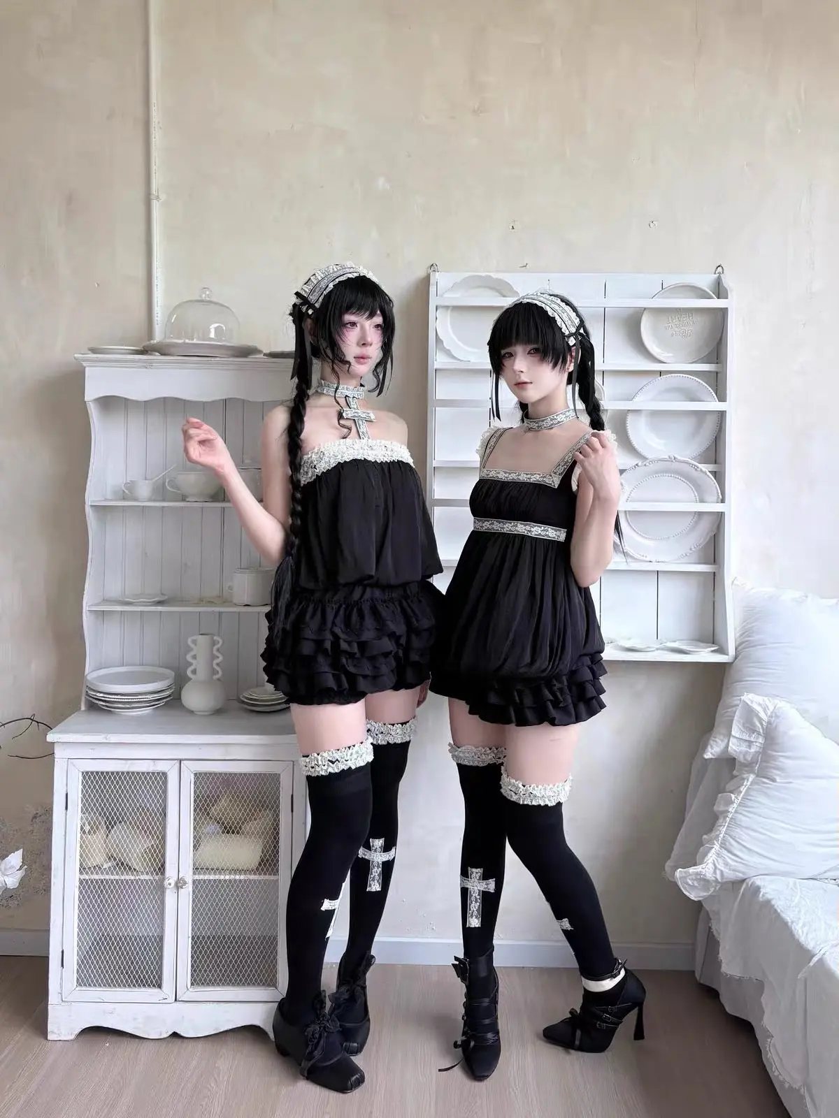 Gothic Ruffled Lace Stockings