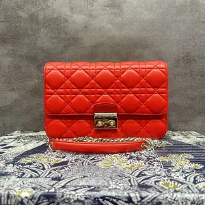 Pre-owned Dior Lambskin Shoulder Bags 7.8'' R4599 Shoulder Bag C8906830639 0419 T3 Mia