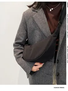 Smart Moon Shape Bag, Adjustable Shoulder Strap Mini Bag, Lightweight Waterproof Nylon Material, Zipper Closure, Casual Crossbody Bag for Everyday Use