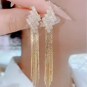 Luxury diamond-studded long tassel earrings for women DDES0885, unique design earrings, versatile and stylish, new trendy earrings for the year