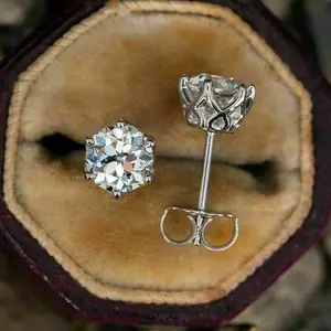 6MM zircon six-claw earrings are fashionable and versatile classic engagement wedding accessories for men and women, suitable for parties