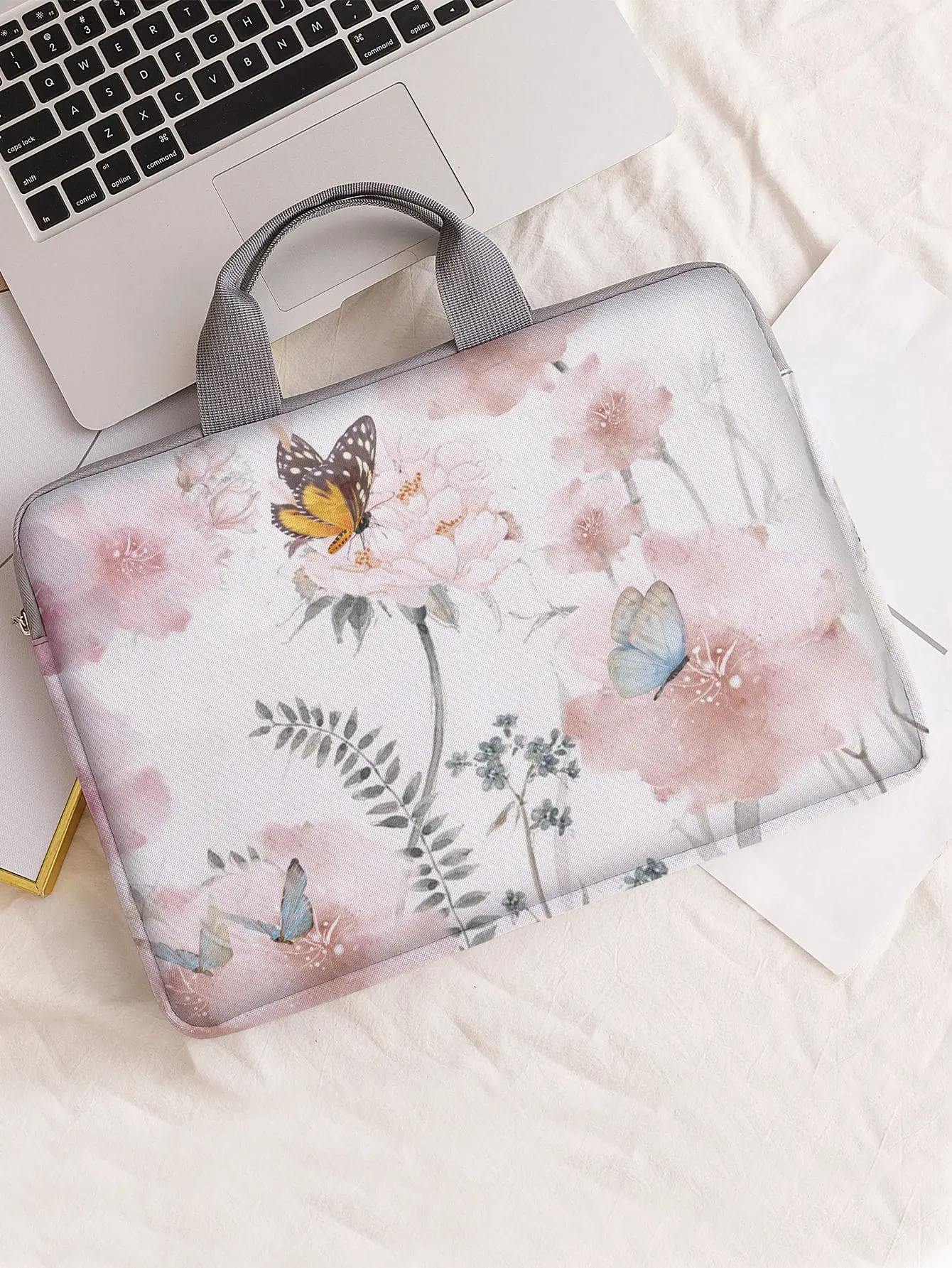 Women's Elegant Floral Butterfly Print Laptop Sleeve, Soft Portable Protective Case with Top Handle for 13, 14, and 15 Inch Laptops, Tech Accessories, Soft Fabric, Butterfly Floral, Lightweight Port.