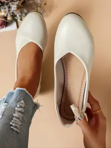 Women's Plain Low-Heeled Loafers, Round Toe Textile Shoes, Casual Spring & Fall Footwear, Comfortable Slip-On Commute Essentials, Round Toe Flats, Office Commuting Shoes