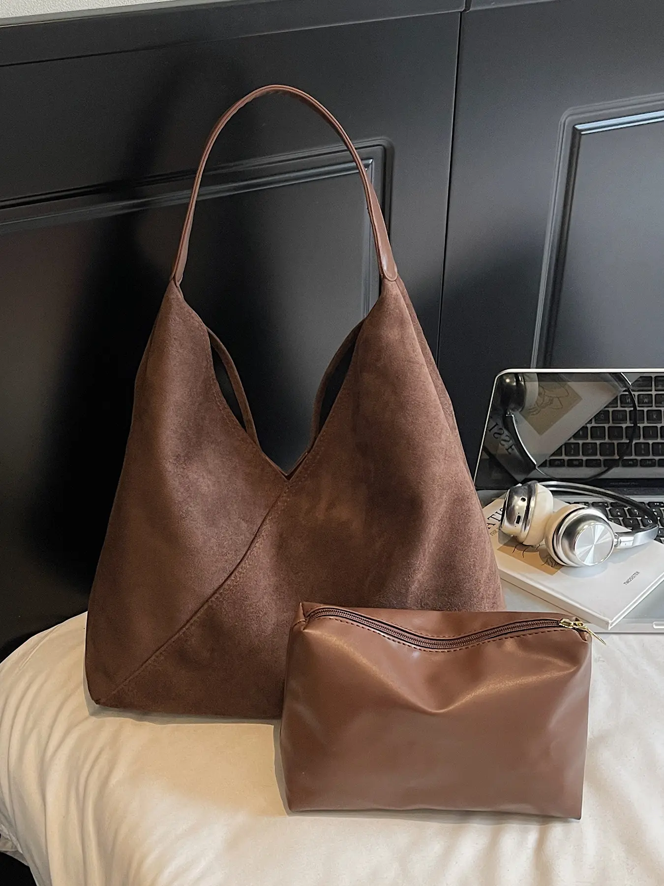 Niche design simple joker shoulder tote bag, retro same color classic design, lazy casual everyday joker shoulder bag, suitable for daily commuting, shopping and dating, Crossbody tote bag, Casual shoulder purse