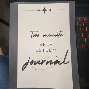 Two Minute Self Esteem Journal - Simple Design for Self-Care and Reflection