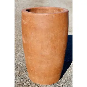 Classic Terracotta Pot – Smooth Finish