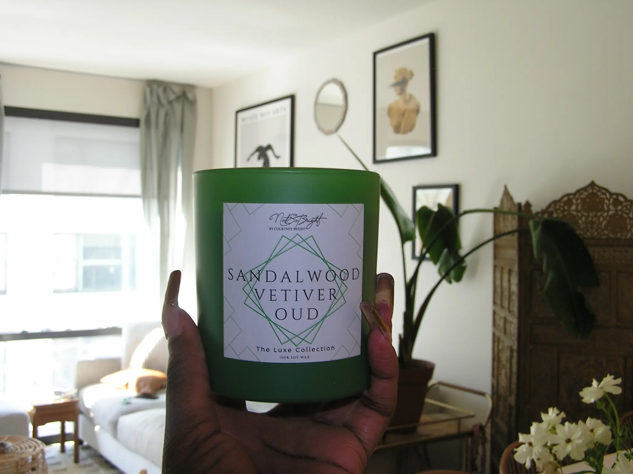 The Luxe Collection Sandalwood, Vetiver & Oud Scented Candle - Matte Kelly Green Jar