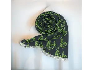 Chic Snowboarder’s Pashmina Shawl - Versatile Polyester Scarf for Fashion-Forward Slope Style