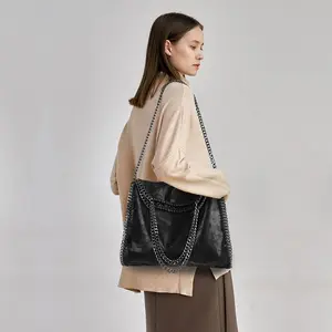 2025 New Large Capacity Foldable Chain Tote Women's Single Shoulder Crossbody Versatile Three Chain Bag for Daily Use winter