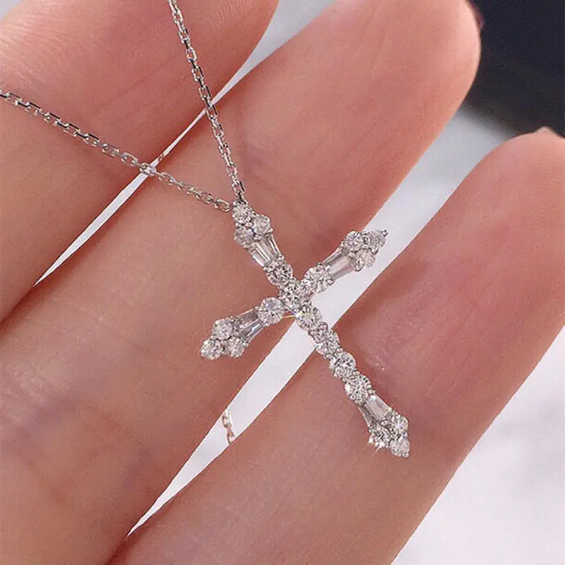 Rhinestone Cross Pendant Necklace for Women, Dainty Cross Necklace, Cross Charm Necklace, 2024 New Style Jewelry for Party, Daily Clothing Decor, Trendy Cool Female Accessories for Birthday Gift, Rhinestone Decorated Necklace