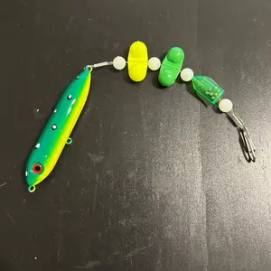 Catfish Float Rig For Drifting - Green & Yellow Colorful Design with White Beads and Green Floats