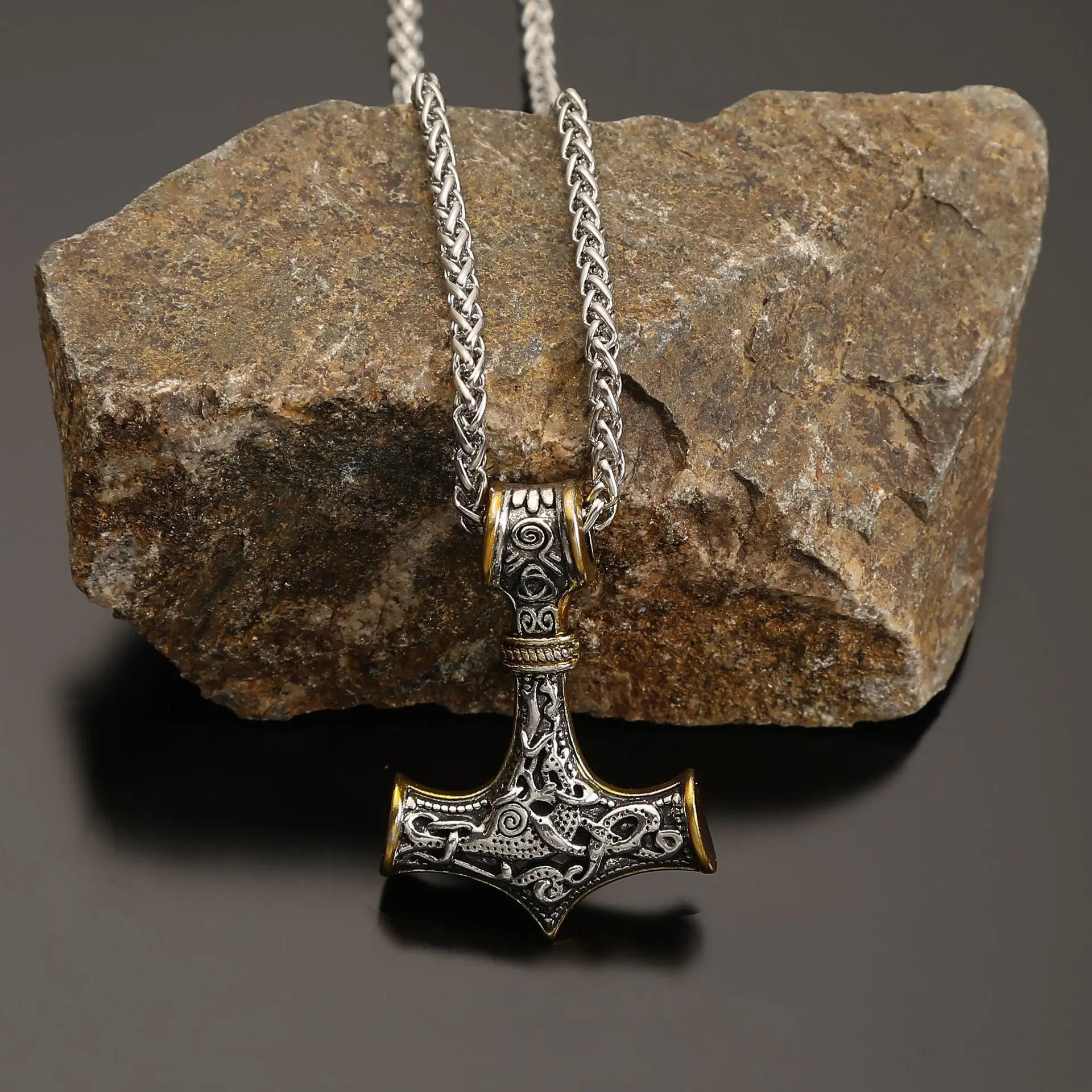 Golden necklace   Old Hammer