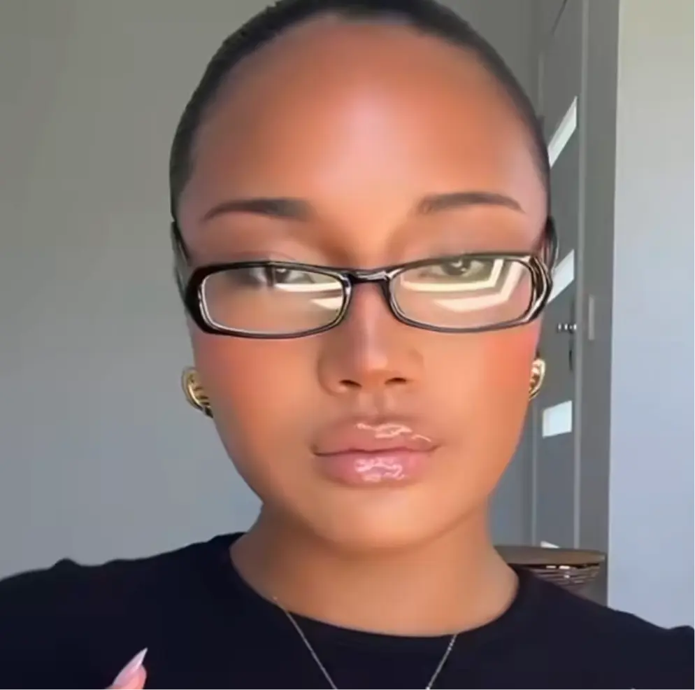 PEP TALK Clear Bayonetta-Style 90s Glasses