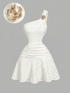 Women's French Elegance One-Shoulder Waist Cinching Dress, Chic Elegant 3D Metal Flower Detail, Perfect for Dating and Vacation