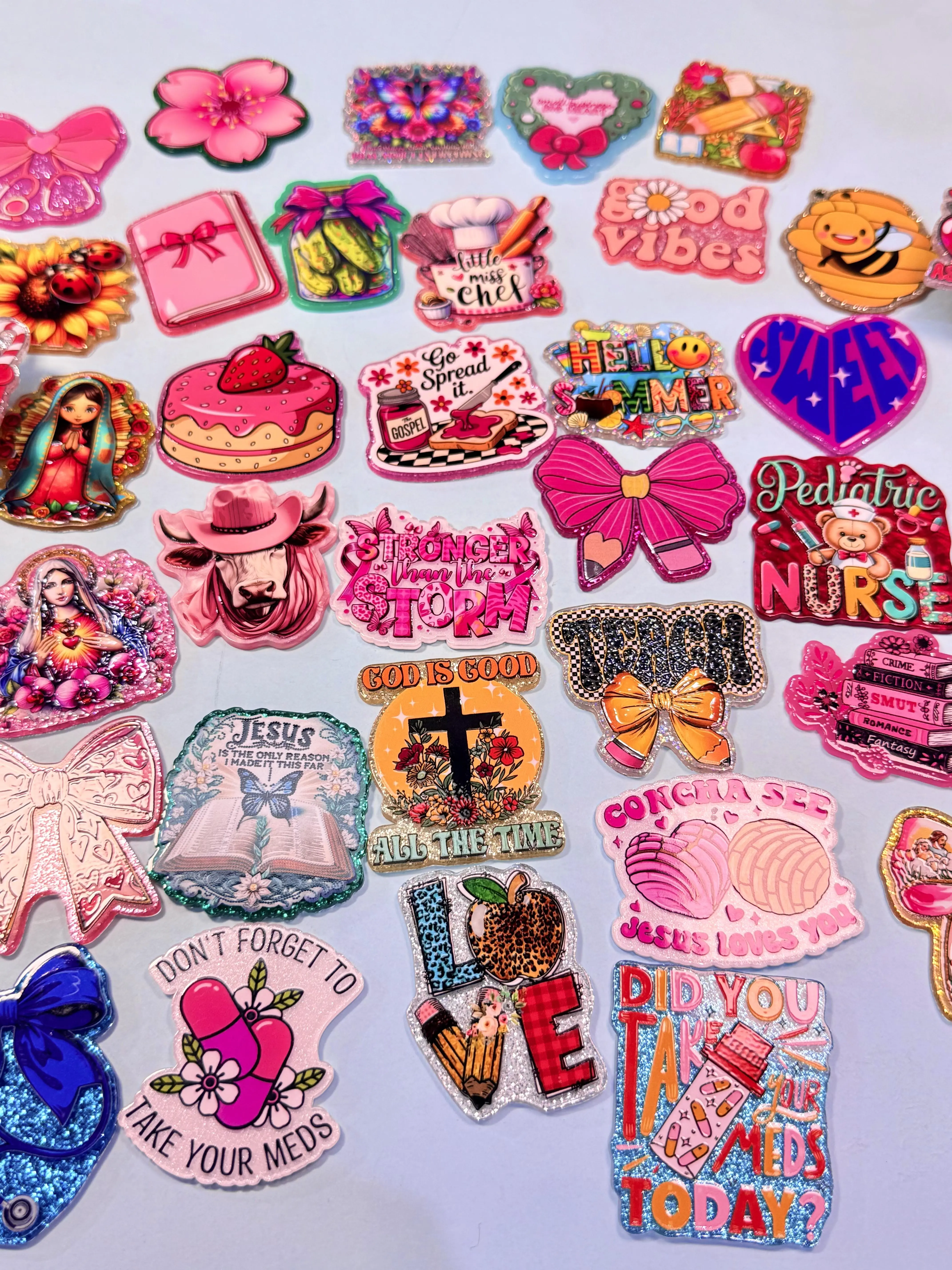 50pcs Random Cartoon Acrylic Flatbacks Used for DIY Badge Reels ,Clips,Pendant Diy Craft for Stretch Keychain summerwins Beads And Accessories