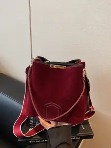 1pc Stylish minimalist casual retro solid-color design women's shoulder bag Handbag Shoulder Bag Perfect for daily commuting, shopping, dates, or gifting Versatile and essential