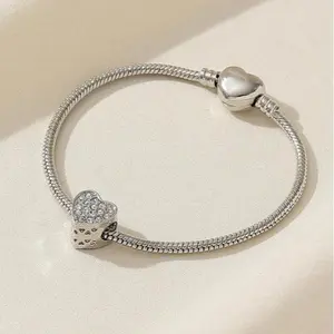 Women Elegant Silver Heart Clasp Bracelet Jewellery