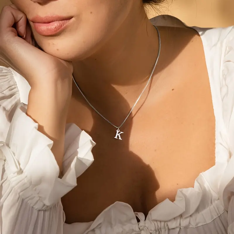 1-Pack 26 English Alphabet Silvery Letter Necklace for Women, s' Delicate Letter Pendant Name Necklace A-Z Gift