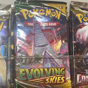 Pokémon Sword & Shield Evolving Skies Trading Card Game Pack - Official TCG Expansion for Collectors