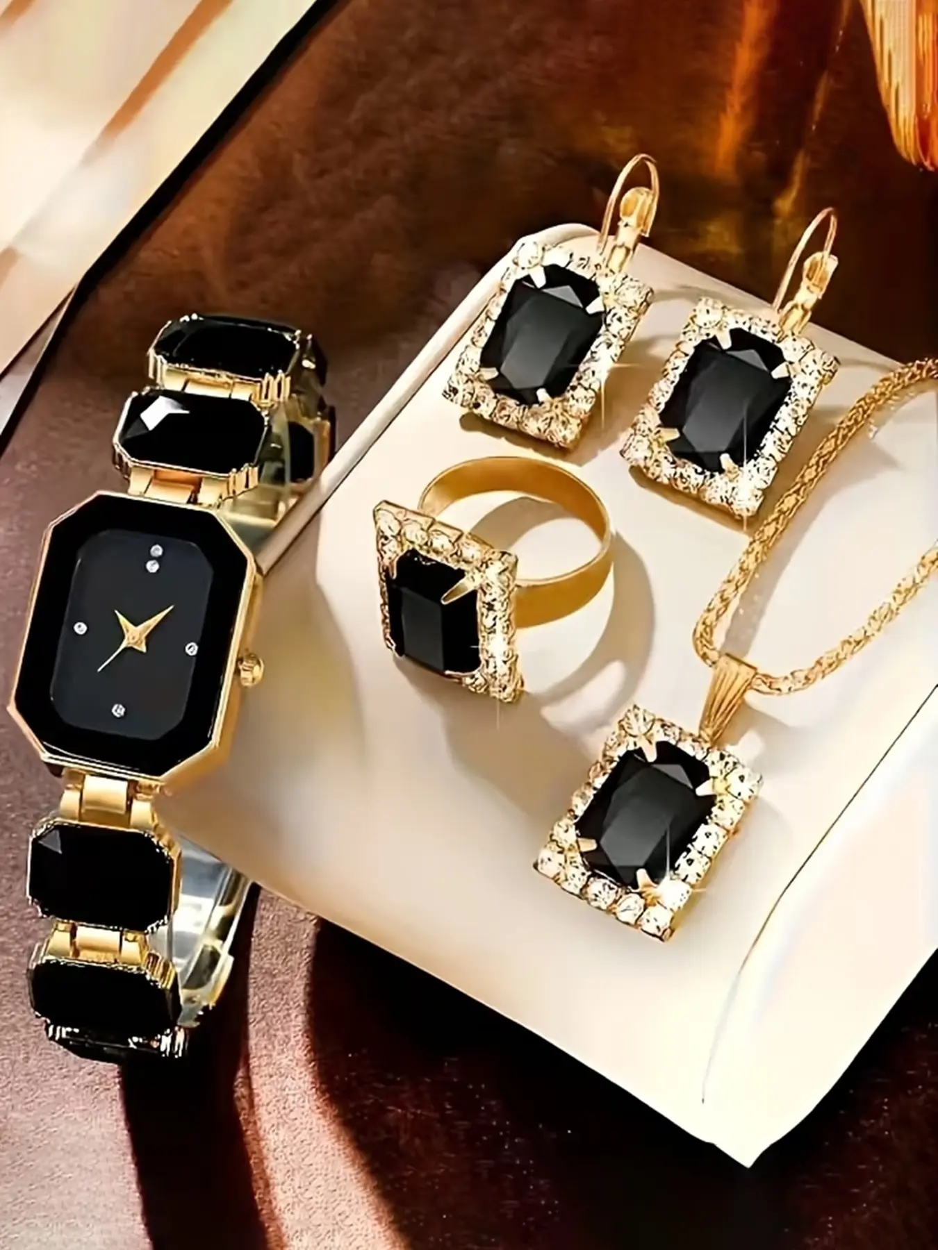 5-piece Women's Watch Fashion Jewelry Set - Square Quartz Watch with Same Style Bracelet/Necklace/Earrings/Rings, Multi Color Alloy Chain, Shockproof Stainless Steel/Casual Elegant Pointer Watch, Suitable for Daily Wear and Special Occasions