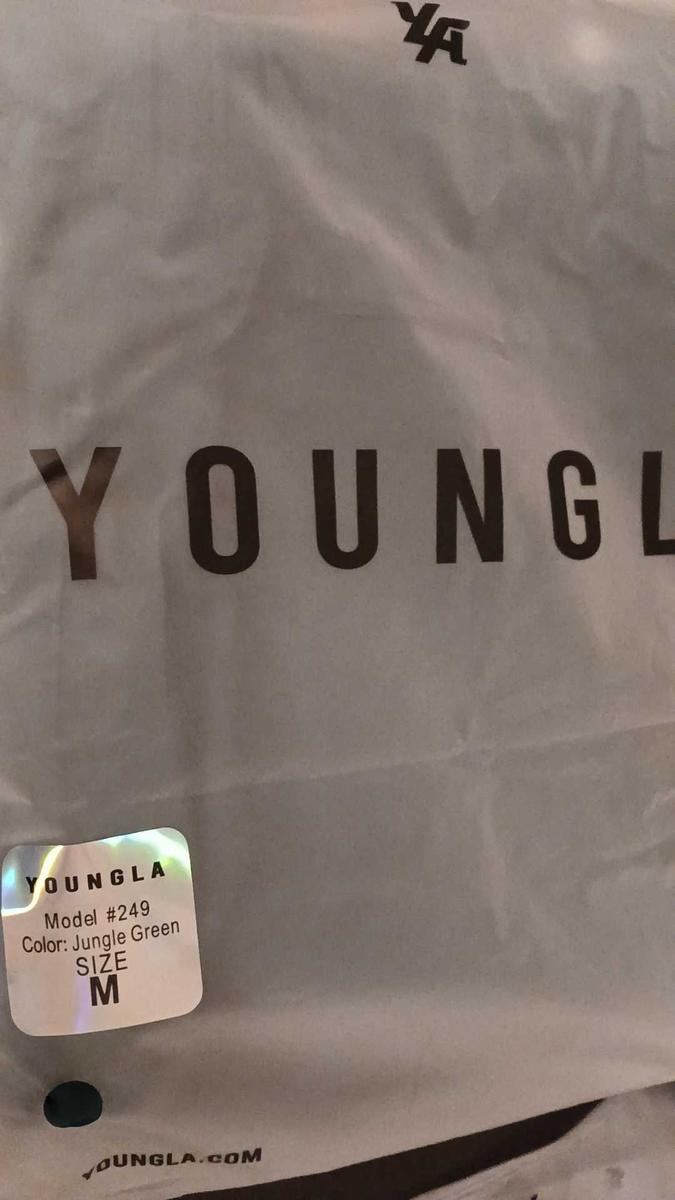 Item: Jungle Green, Medium