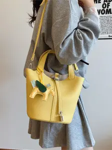 Fashionable Shopping Bucket Bag Women 2026 New Arrival Lychee Grain Shoulder Bag Simple Solid Color Niche Mother-Child Crossbody Bag