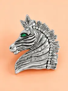 War Horse Pin Brooch, Men's Clothing Accessory, Perfect Gift for Friends, Ideal for Events and Gatherings, Stylish and Unique Design, Styling