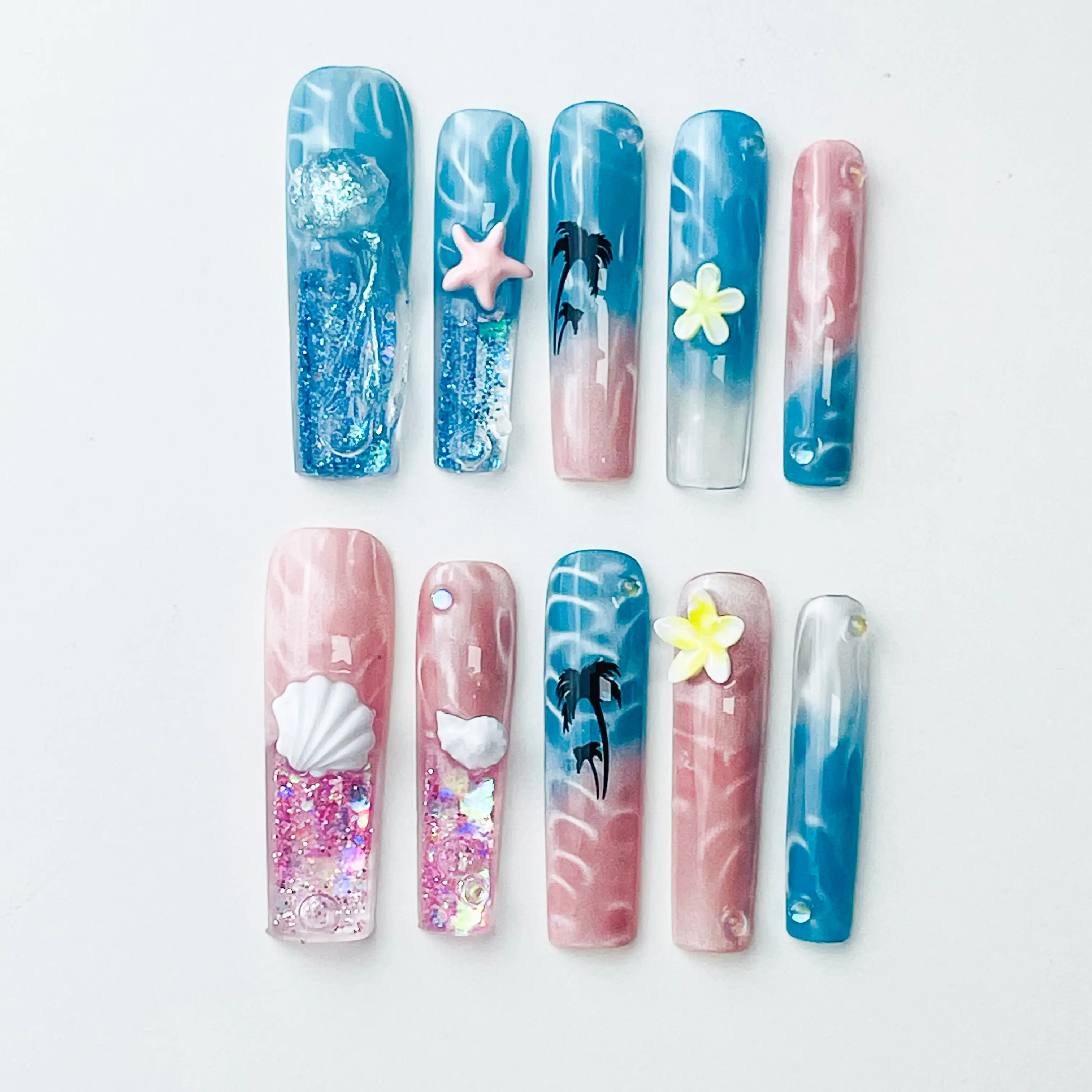DiDazzle Dopamine Ocean Aquarium 1.7inch Press-On Nails – Wave Textures, Glitter Core Summer Design，water nails, Nail Art Designs, Diy Nails Art