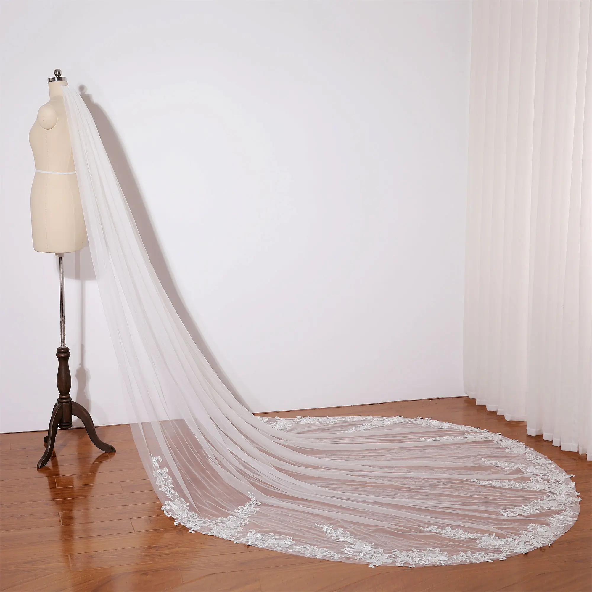 Romantic floral lace wedding veil, Cathedral wedding veil flower lace applique, Handmade elegant lace wedding veil, Soft bridal veil