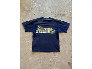 Vintage Quiksilver Tee  Shirt 90s Style Surfing Tee Aloha Summer Vibes Shirt