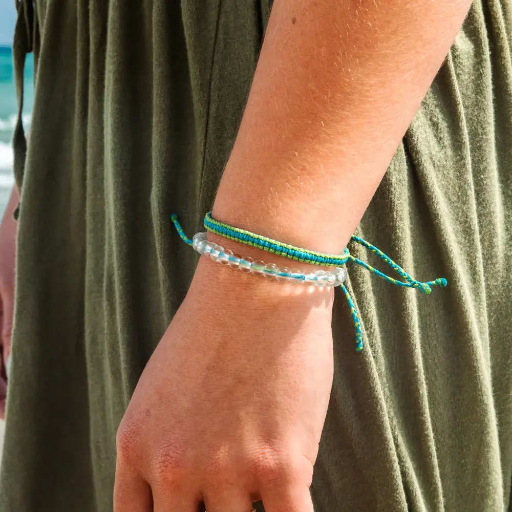 4Ocean Unisex Earth Day Beaded Bracelet - Aqua & Lime - April 2024 Limited Edition