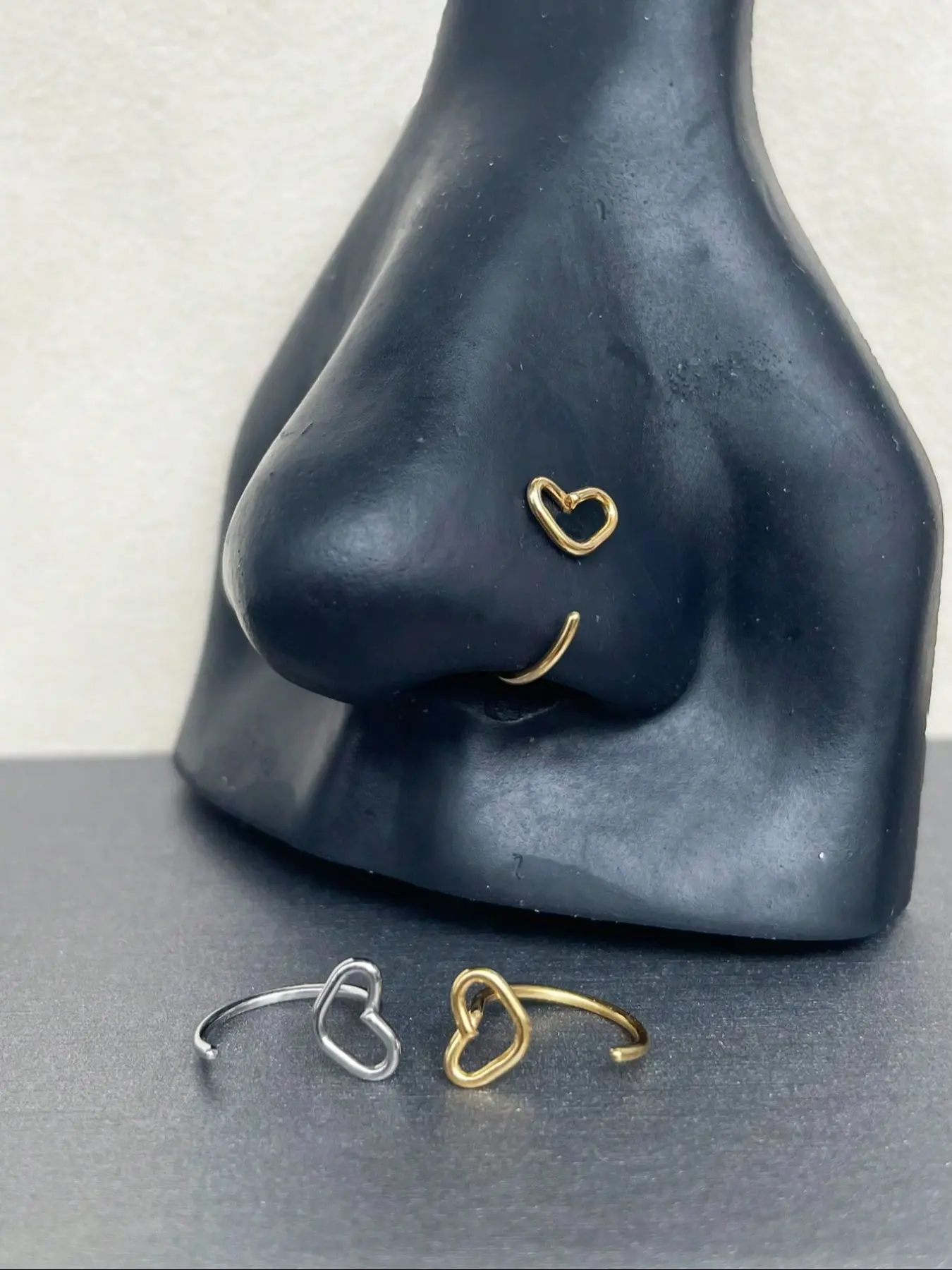 2PCS Gold and Silver Hollow Double-Heart-Shaped Grillz, Stylish Gold-Plated Grillz, Suitable for Both Men and Women, Hip-Hop Teeth Accessory