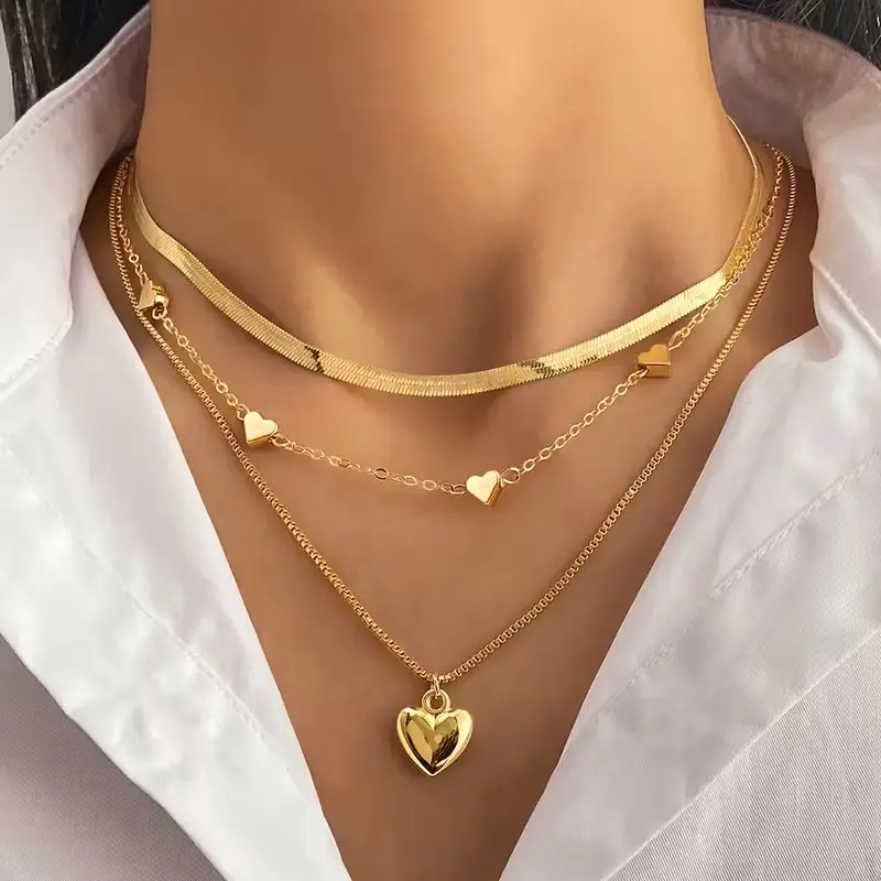 Triple Layer Gold Heart Necklace for Women – Trendy Layered Choker Chain Set | Cute Aesthetic Jewelry | Dainty Heart Pendant | Perfect Gift for Her | Viral TikTok Fashion | Elegant Gold Plated Necklace Stack | Everyday Outfit Accessory