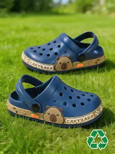 Kids Hole Shoes, Boys Girls Daily Home Outdoor Footwear, Soft Comfortable Anti-Slip Wear-Resistant, Capybara Pattern, Fashion Versatile Beach Shoes