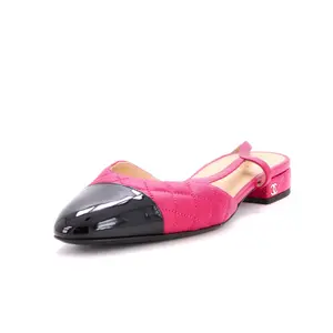 Pre-owned Chanel Women's Cap Toe CC Slingback Flats Quilted Leather with Patent by Rebag