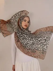 Boho Style Leopard Print Scarf for Women, Breathable Warm Polyester Hijab, Ideal for Travel & Beach Use, Daily Prayer Accessories, Modesty