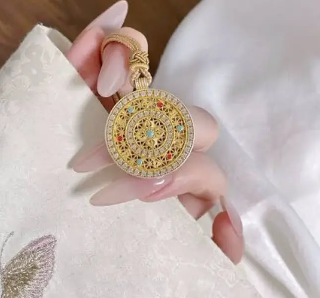 Vintage Eight Treasures Compass Pendant Necklace, Enamel Inlay Hollow Filigree Ethnic Amulet Jewelry, New Chinese Style Lucky Protection Pendant for Women Gift