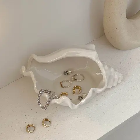 Conch Shaped Ceramic Jewelry Tray, Oval Ocean Theme Decorative Storage Box, Multi-Purpose Ring Earring Necklace Bracelet Key Holder Organizer