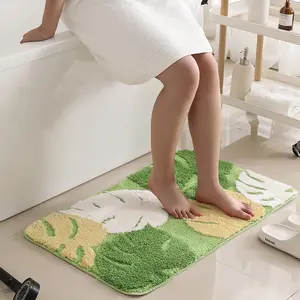 1 PC Tropical Green Plant Anti-slip Floor Mat, Velvet surface, durable and stain-resistant, machine washable, rubber bottom, door mat, bedside rug, front door floor mat, foot mat, dog foot mat carpet Pattern-Superfine fiber flocking material bathroom room