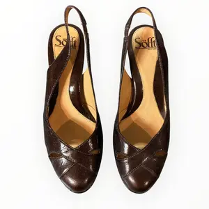 Vintage Chocolate Patent Leather Closed Toe Slingback Pumps