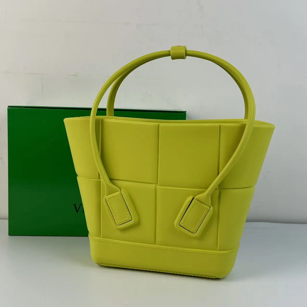 Pre-owned Bottega Veneta Lime Green Intrecciato Nappa Mini Tote Handbag