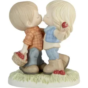 Precious Moments You're The Apple Of My Eye Figurine